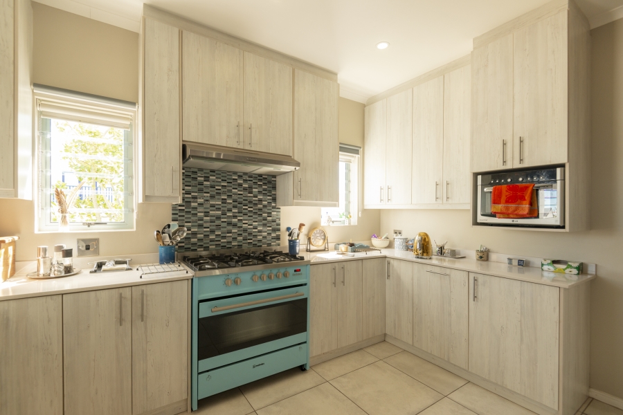 3 Bedroom Property for Sale in Blue Lagoon Western Cape